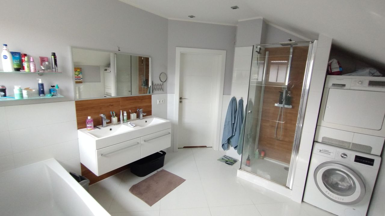 dom wolnostojący, 6 pokoi Łazy, ul. Makowa. Zdjęcie 11