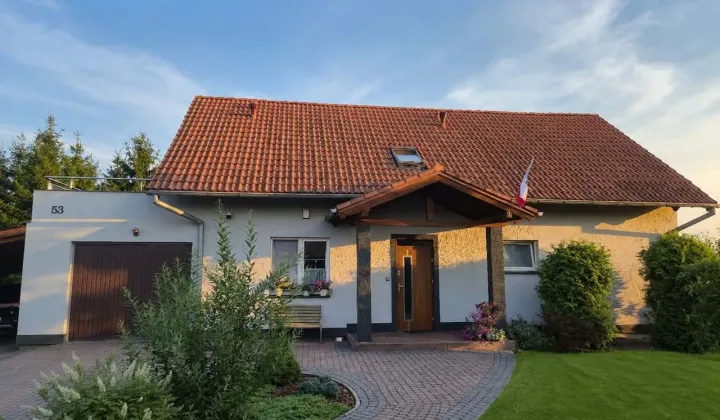dom wolnostojący, 5 pokoi Zajezierze