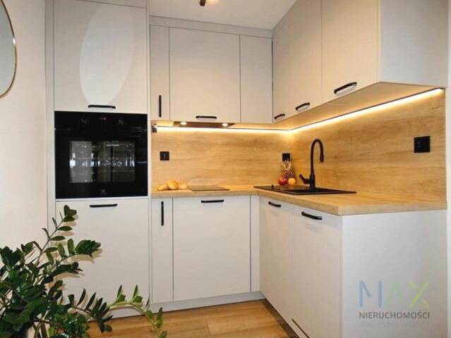 Mieszkanie 2-pokojowe Kraków Czyżyny, os. 2 Pułku Lotniczego. Zdjęcie 1