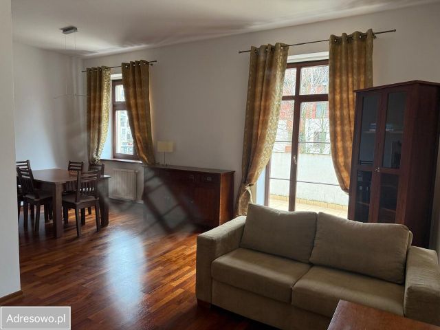 Mieszkanie 3-pokojowe Wrocław Partynice, ul. Zwycięska. Zdjęcie 1