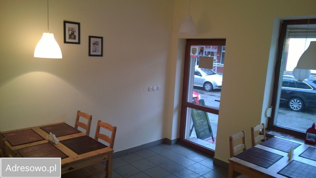 Lokal Jelcz-Laskowice Centrum, ul. Franciszka Żwirki. Zdjęcie 13