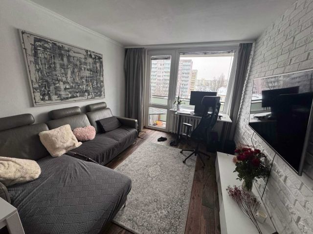 Mieszkanie 2-pokojowe Warszawa Bródno, ul. Piotra Wysockiego. Zdjęcie 1