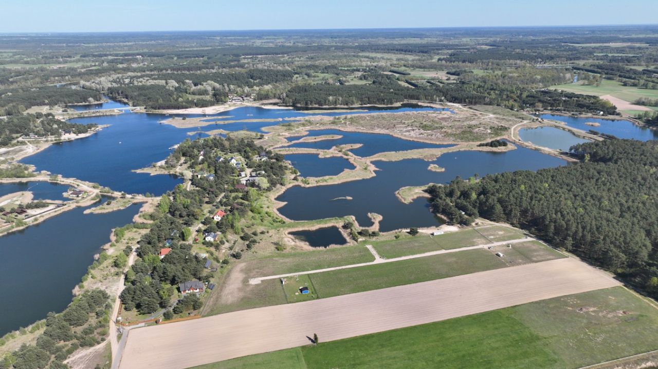 dom wolnostojący, 3 pokoje Brzóze Duże. Zdjęcie 4