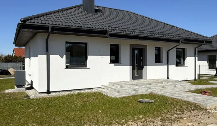 dom wolnostojący, 4 pokoje Różyny