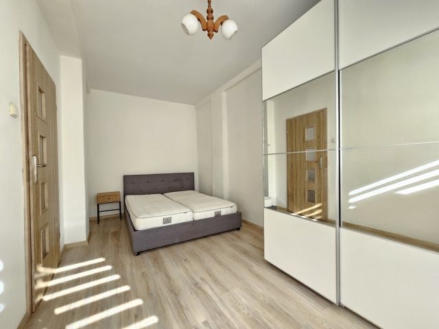 Mieszkanie 2-pokojowe Katowice Koszutka, pl. Grunwaldzki. Zdjęcie 3