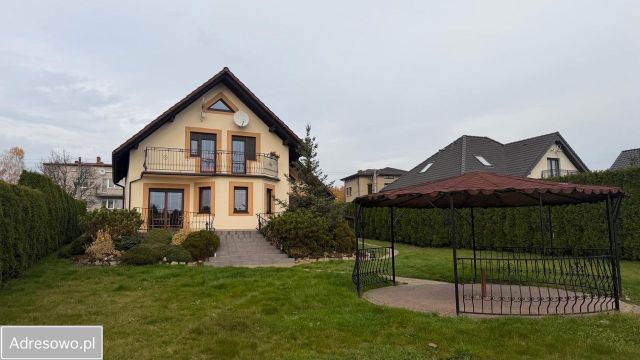 dom wolnostojący, 5 pokoi Wymysłów, ul. Sienkiewicza. Zdjęcie 1