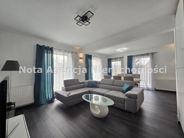 dom wolnostojący, 3 pokoje Wałbrzych Podgórze. Zdjęcie 1