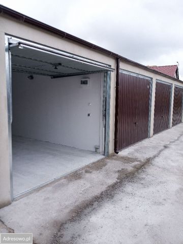Garaż/miejsce parkingowe Nowa Sól, ul. Aleksandra Fredry. Zdjęcie 1