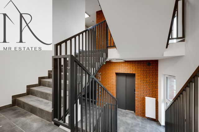 Mieszkanie 4-pokojowe Warszawa Ursus, ul. Śmigielska. Zdjęcie 2