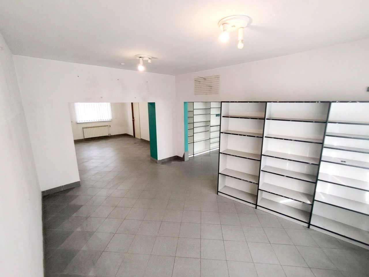 kamienica, 10 pokoi Goniądz, pl. 11 Listopada. Zdjęcie 5