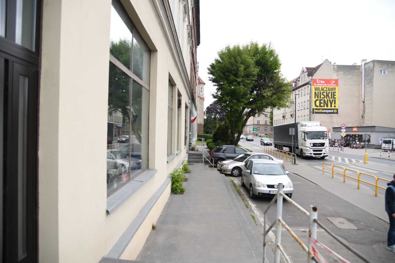 Lokal Brzeg, ul. Armii Krajowej. Zdjęcie 2