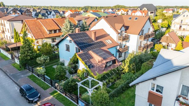 dom wolnostojący Łeba, ul. Władysława Grabskiego. Zdjęcie 2