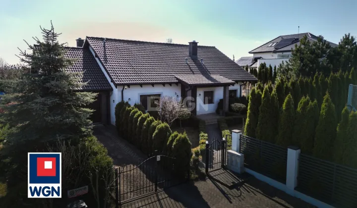 dom wolnostojący, 5 pokoi Komorowo Żuławskie