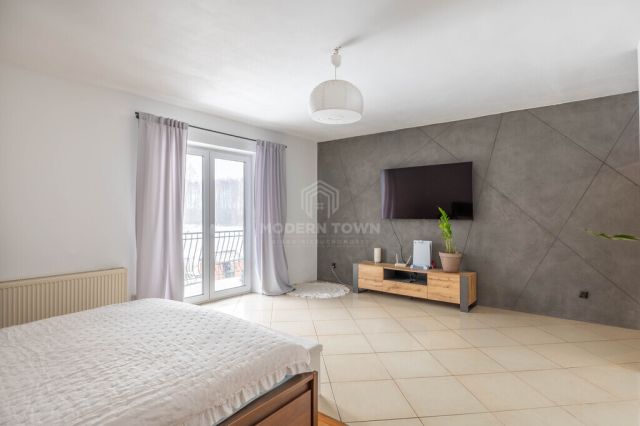 Mieszkanie 3-pokojowe Nowe Grabie. Zdjęcie 2