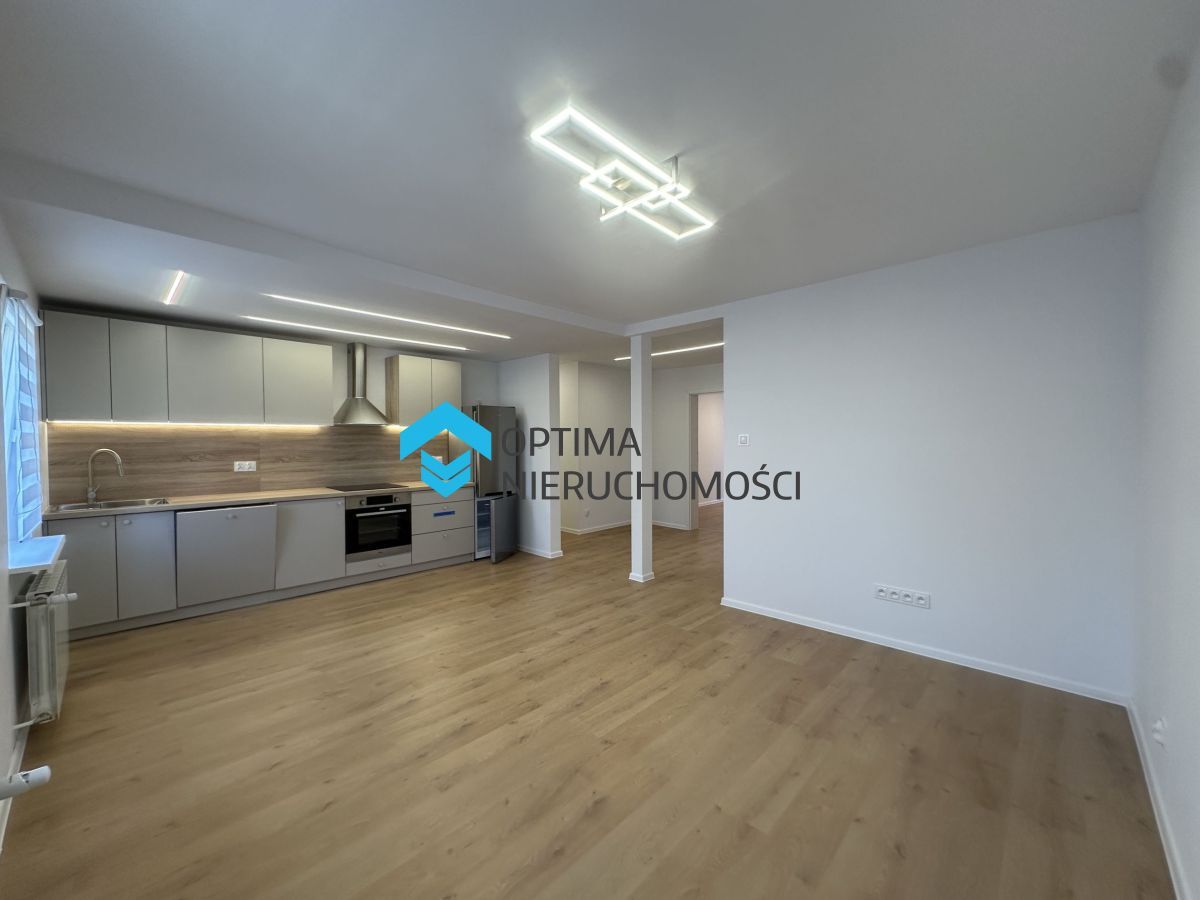 Mieszkanie 3-pokojowe Jelenia Góra, ul. Sudecka. Zdjęcie 4