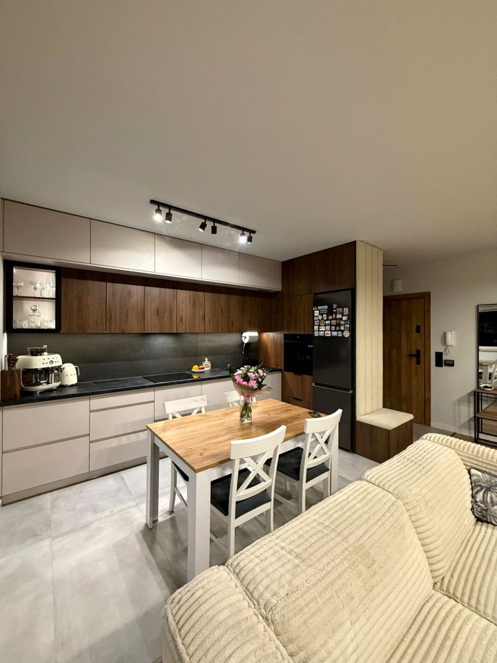 Mieszkanie 3-pokojowe Czechowice-Dziedzice, ul. Wesoła. Zdjęcie 3