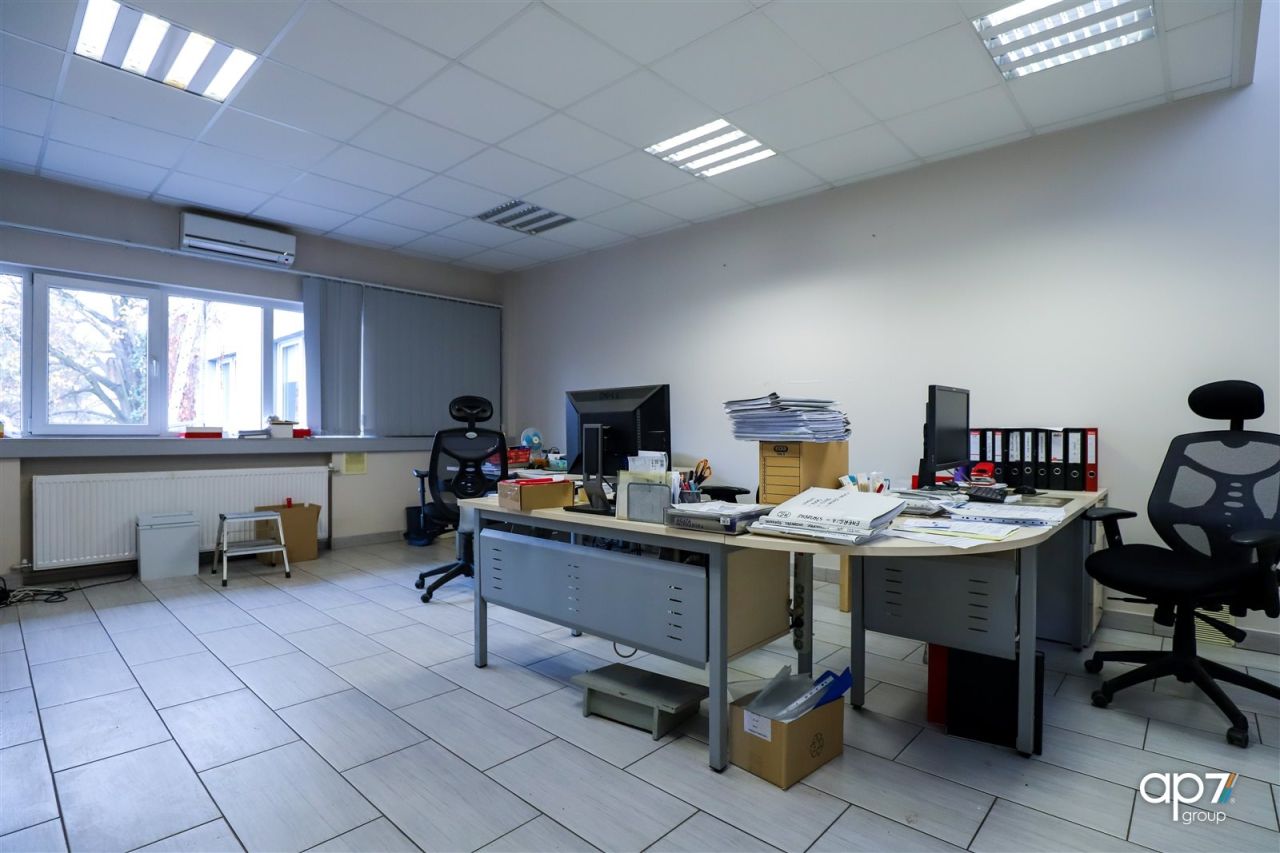Hala/magazyn Kraków Bronowice. Zdjęcie 2
