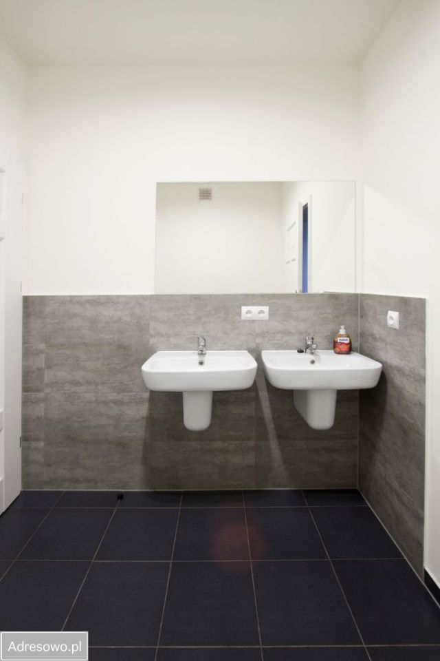 kamienica, 10 pokoi Września Centrum. Zdjęcie 17