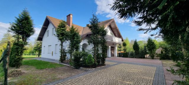 dom wolnostojący, 4 pokoje Dominów. Zdjęcie 1