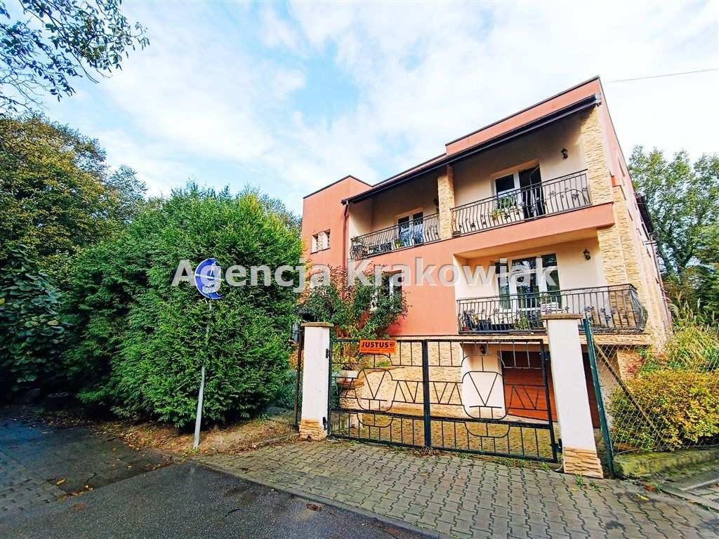 dom wolnostojący, 6 pokoi Kraków Bronowice
