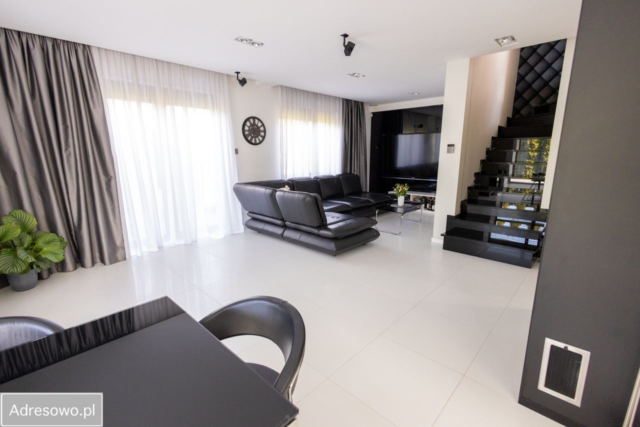 dom wolnostojący, 4 pokoje Jagodowo osada leśna. Zdjęcie 2