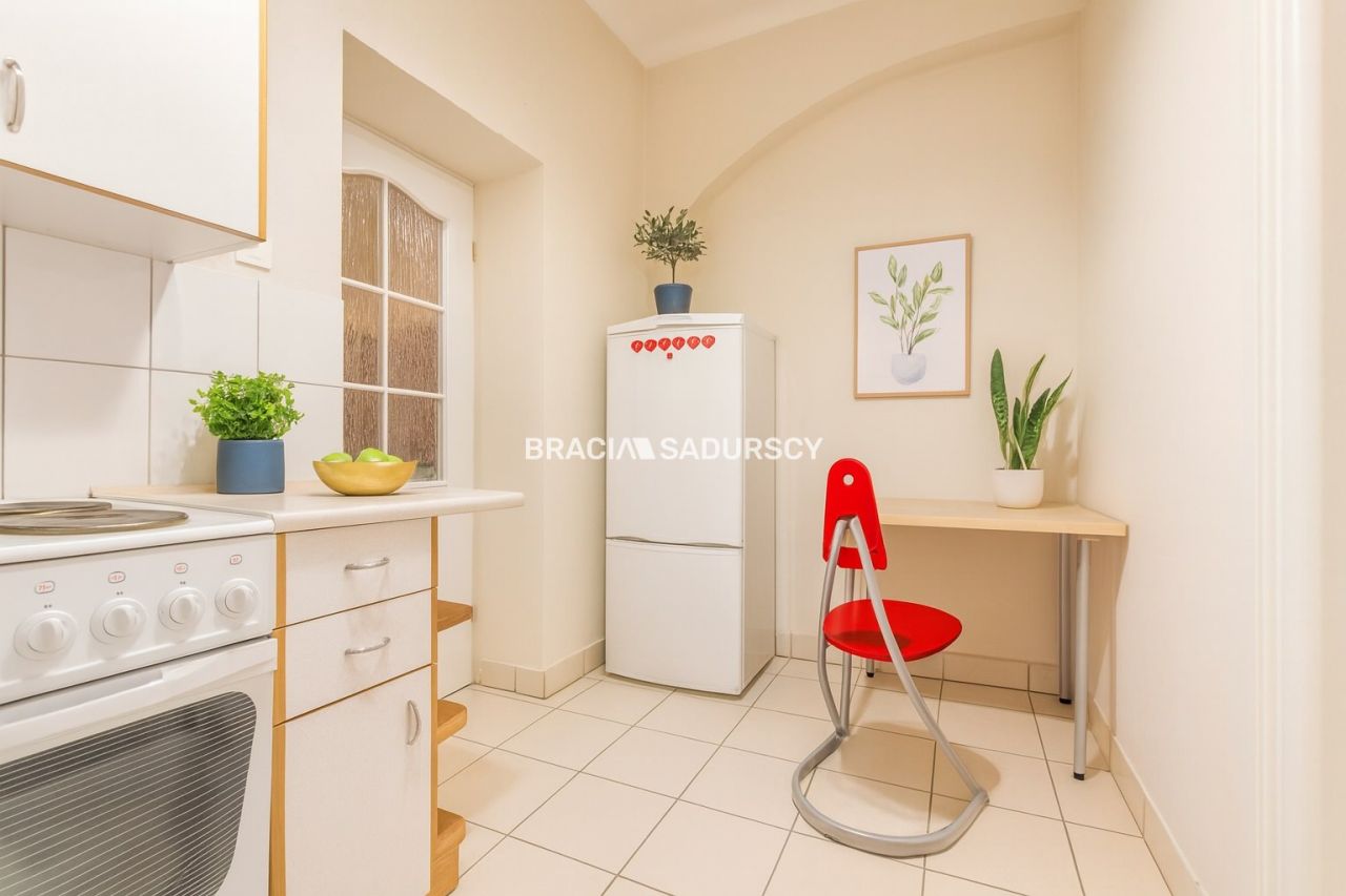 Mieszkanie 4-pokojowe Kraków Stare Miasto, ul. Mikołaja Zyblikiewicza. Zdjęcie 16