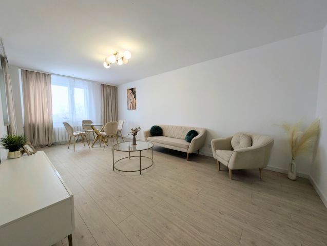 Mieszkanie 3-pokojowe Zamość Zamojskiego, ul. Prymasa Stefana Wyszyńskiego. Zdjęcie 1