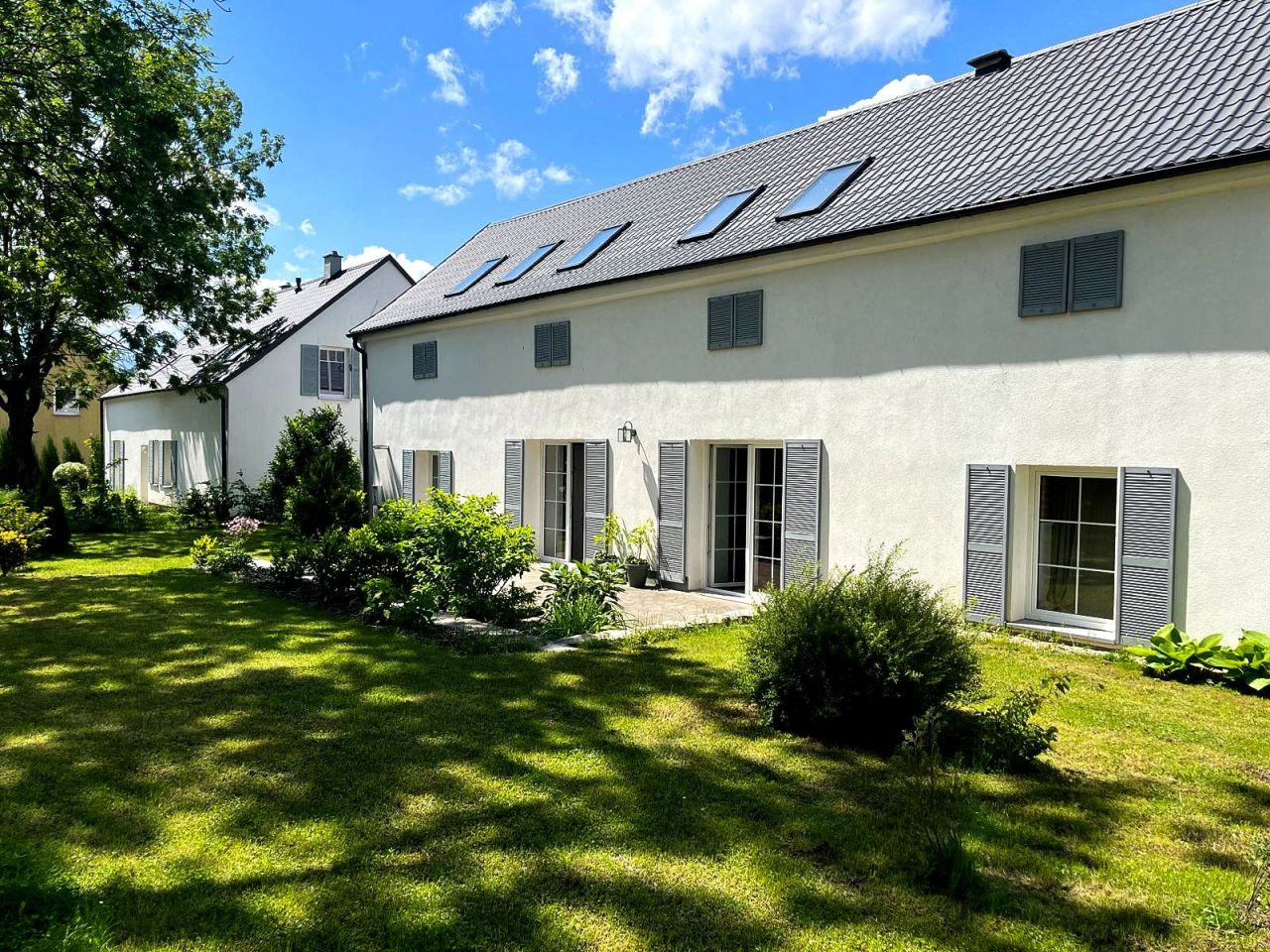 dom wolnostojący, 5 pokoi Strzeganowice. Zdjęcie 1