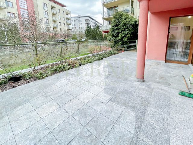 Mieszkanie 2-pokojowe Kraków Ruczaj, ul. prof. Michała Bobrzyńskiego. Zdjęcie 2