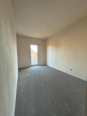 dom szeregowy, 6 pokoi Rogów Sobócki, ul. Tymiankowa. Zdjęcie 9