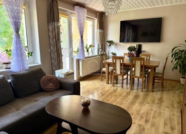 Mieszkanie 3-pokojowe Przylesie Dolne. Zdjęcie 3