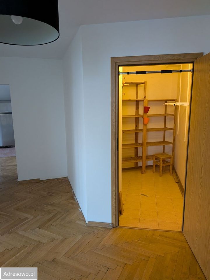 Mieszkanie 3-pokojowe Warszawa Gocław, ul. Salamandry. Zdjęcie 2