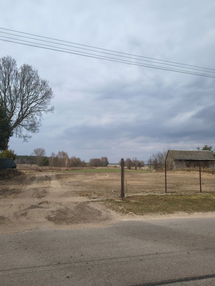 Działka rolno-budowlana Równe, ul. Floriańska. Zdjęcie 3