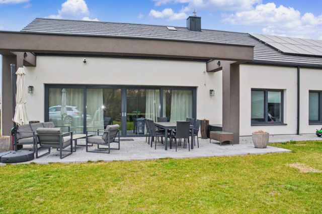 dom wolnostojący, 5 pokoi Książenice, al. Olszowa. Zdjęcie 1