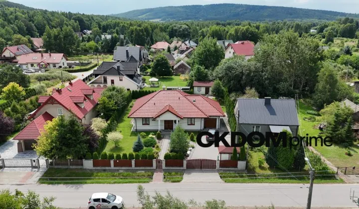 dom wolnostojący, 4 pokoje Ćmińsk