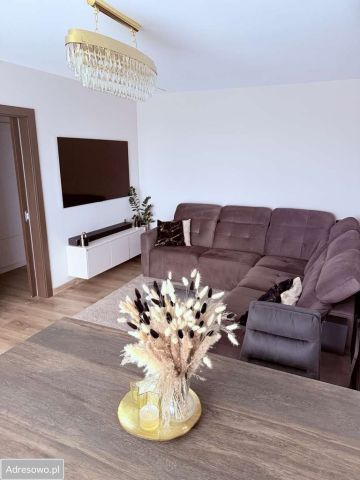 Mieszkanie 3-pokojowe Wieliszew. Zdjęcie 1