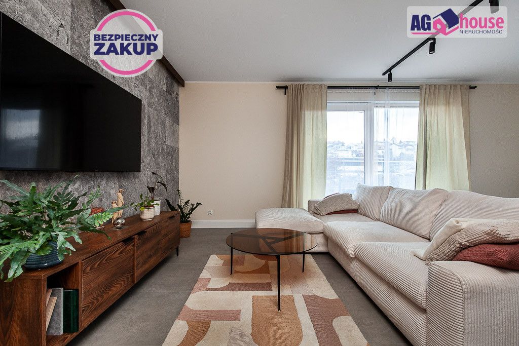 Mieszkanie 3-pokojowe Gdynia Mały Kack, ul. Olgierda. Zdjęcie 2