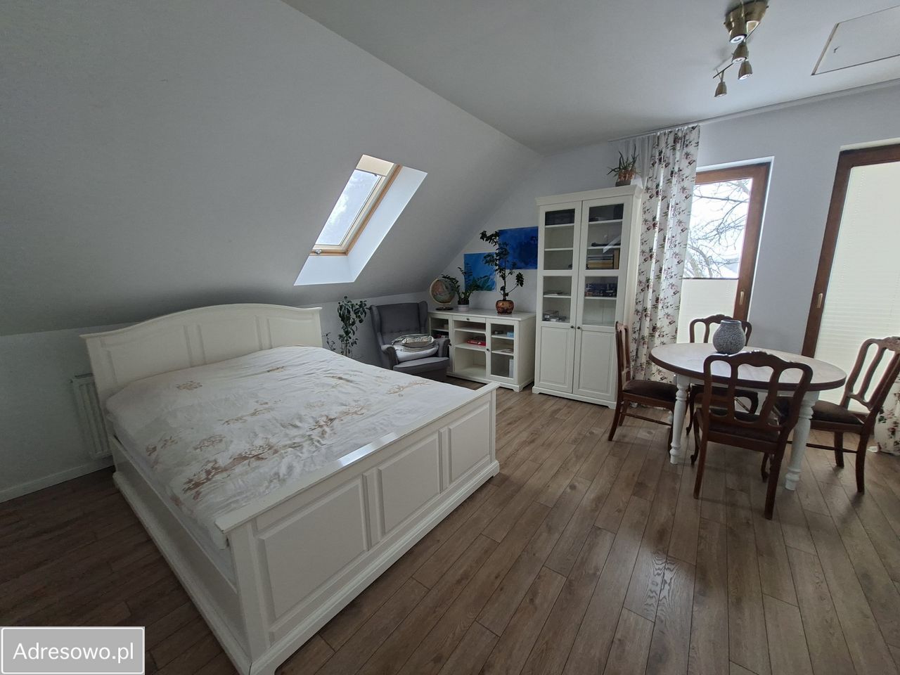 dom wolnostojący, 6 pokoi Skaratki. Zdjęcie 2