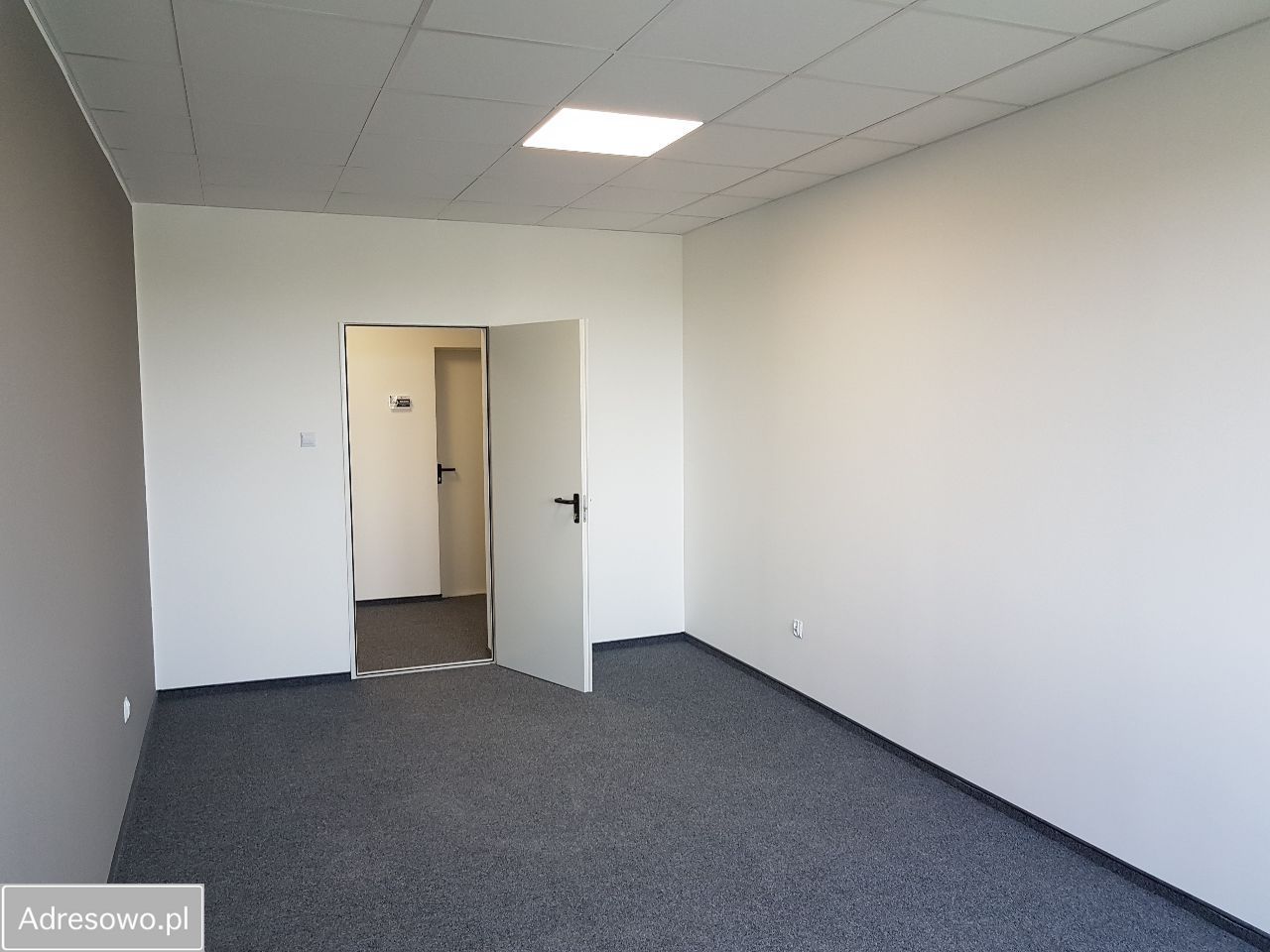Biuro Dąbrowa Górnicza Gołonóg, ul. Łączna. Zdjęcie 2