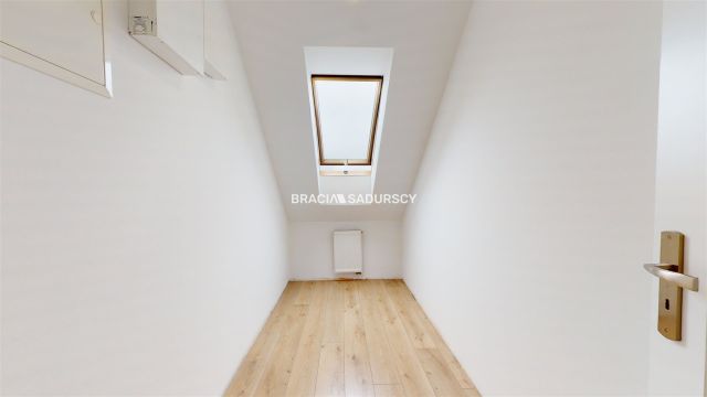 dom wolnostojący, 5 pokoi Cianowice, ul. Stawowa. Zdjęcie 15