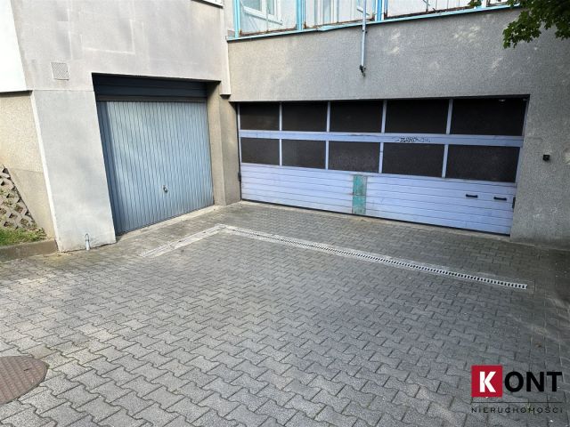 Garaż/miejsce parkingowe Kraków Podgórze Duchackie, ul. Łowienicka. Zdjęcie 1
