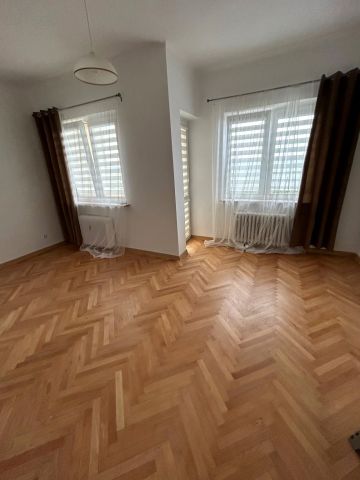 Mieszkanie 1-pokojowe Ostrowiec Świętokrzyski, ul. Henryka Sienkiewicza. Zdjęcie 1