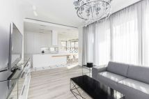 Mieszkanie 4-pokojowe Warszawa Śródmieście