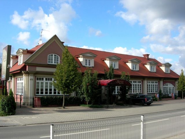 Hotel/pensjonat Plewiska, ul. Grunwaldzka. Zdjęcie 1