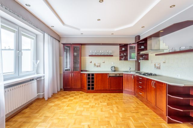 dom wolnostojący, 7 pokoi Warszawa Rembertów, ul. Giermków. Zdjęcie 4