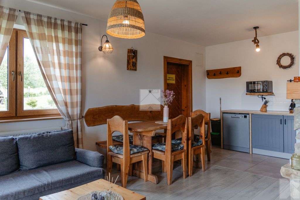 dom wolnostojący, 14 pokoi Berezka. Zdjęcie 11