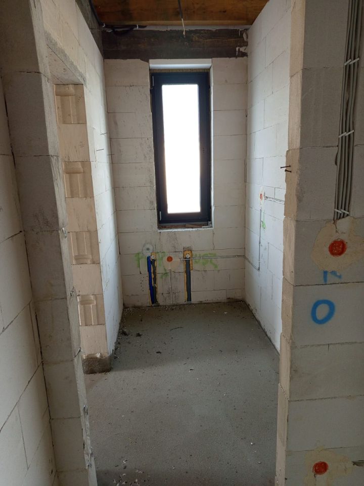 dom wolnostojący, 4 pokoje Dolno. Zdjęcie 18