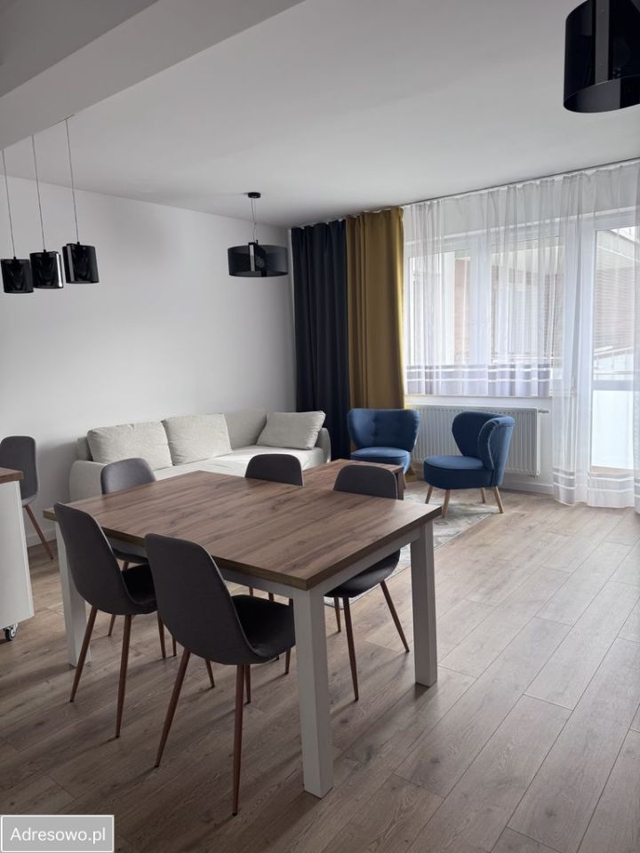 Mieszkanie 3-pokojowe Świebodzice Osiedle Piastowskie, ul. Kazimierza Odnowiciela. Zdjęcie 1