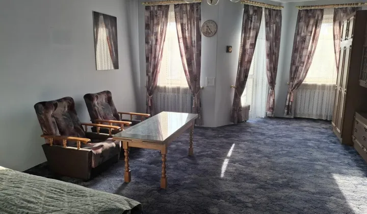 dom wolnostojący, 5 pokoi Poznań Jeżyce, ul. Myśliborska