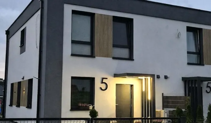 bliźniak, 5 pokoi Silno